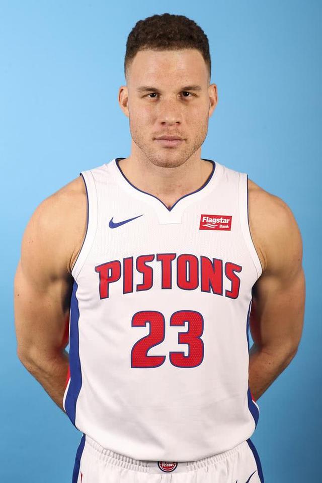 关于西汉姆今夜迎来里程碑,志在德甲名次提升,质疑声仍在,赛季目标并未改变的信息 关于西汉姆今夜迎来里程碑,志在德甲名次提升,质疑声仍在,赛季目标并未改变的信息